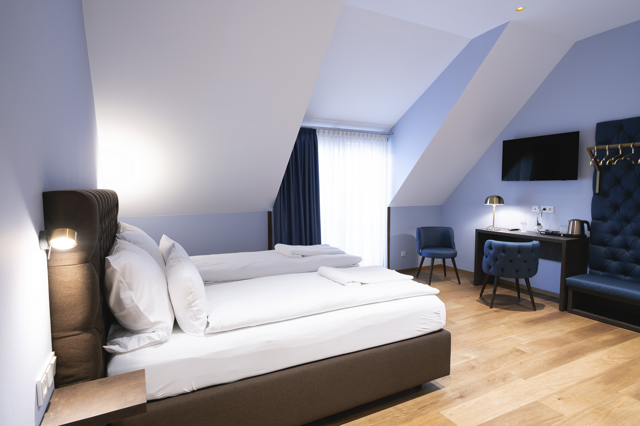 Hoteleinrichtung, Interiordesign, Innenarchitekt für Hotels, Schlösschen am Morstein, Einrichtung für ein Ferienhaus, veganes Einrichtungskonzept, veganes Wohnkonzept, Vegane Möbel,