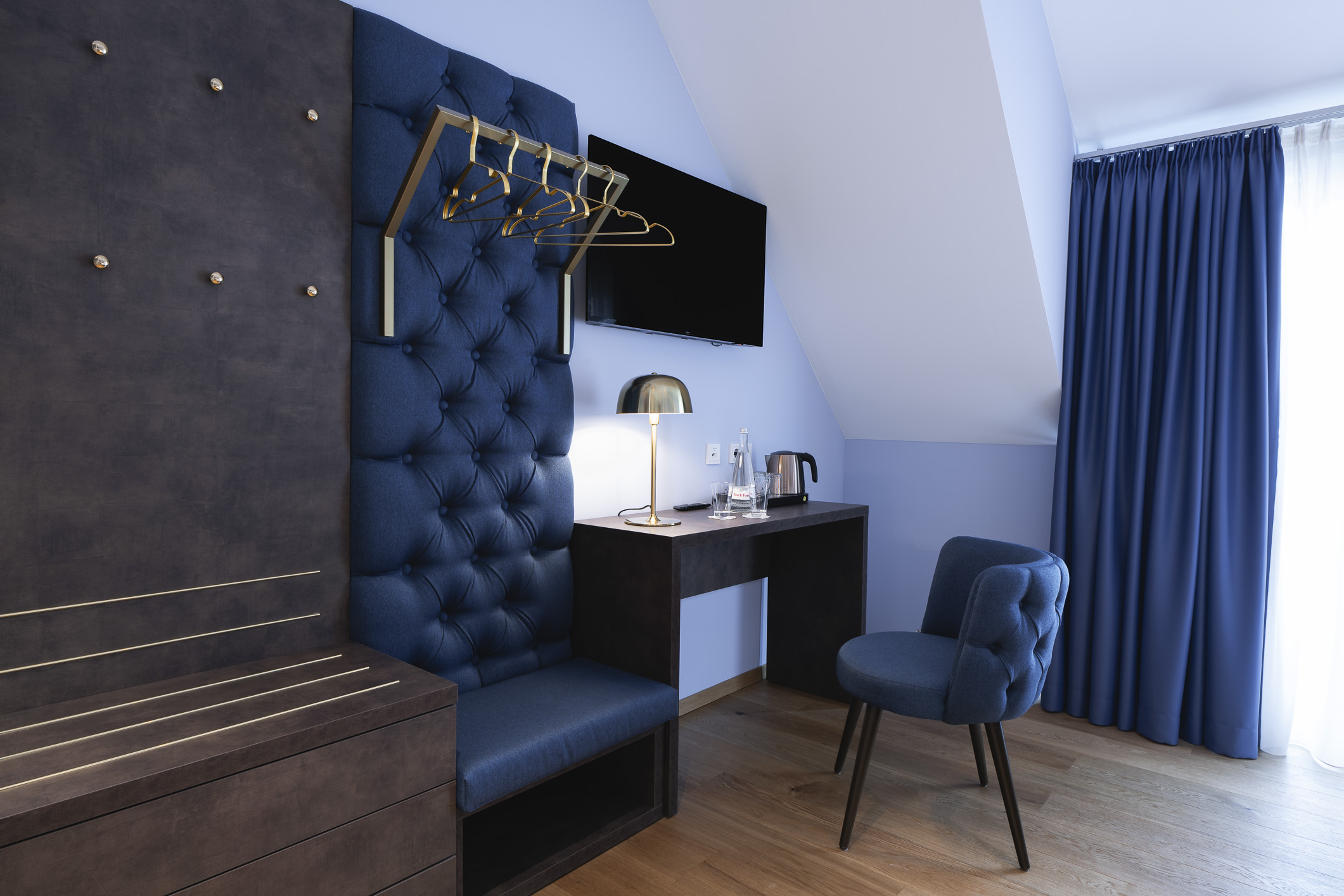 Hoteleinrichtung, Interiordesign, Innenarchitekt für Hotels, Schlösschen am Morstein, Einrichtung für ein Ferienhaus, veganes Einrichtungskonzept, veganes Wohnkonzept, Vegane Möbel,